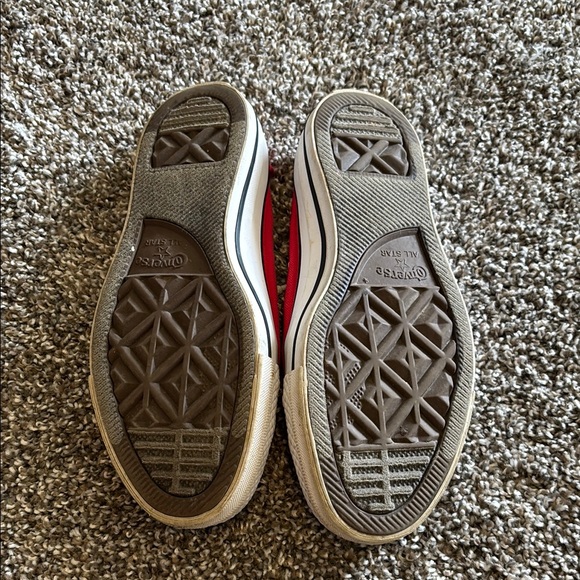 Converse Red and White Canvas Sneakers Iconic Style - Picture 2 of 3